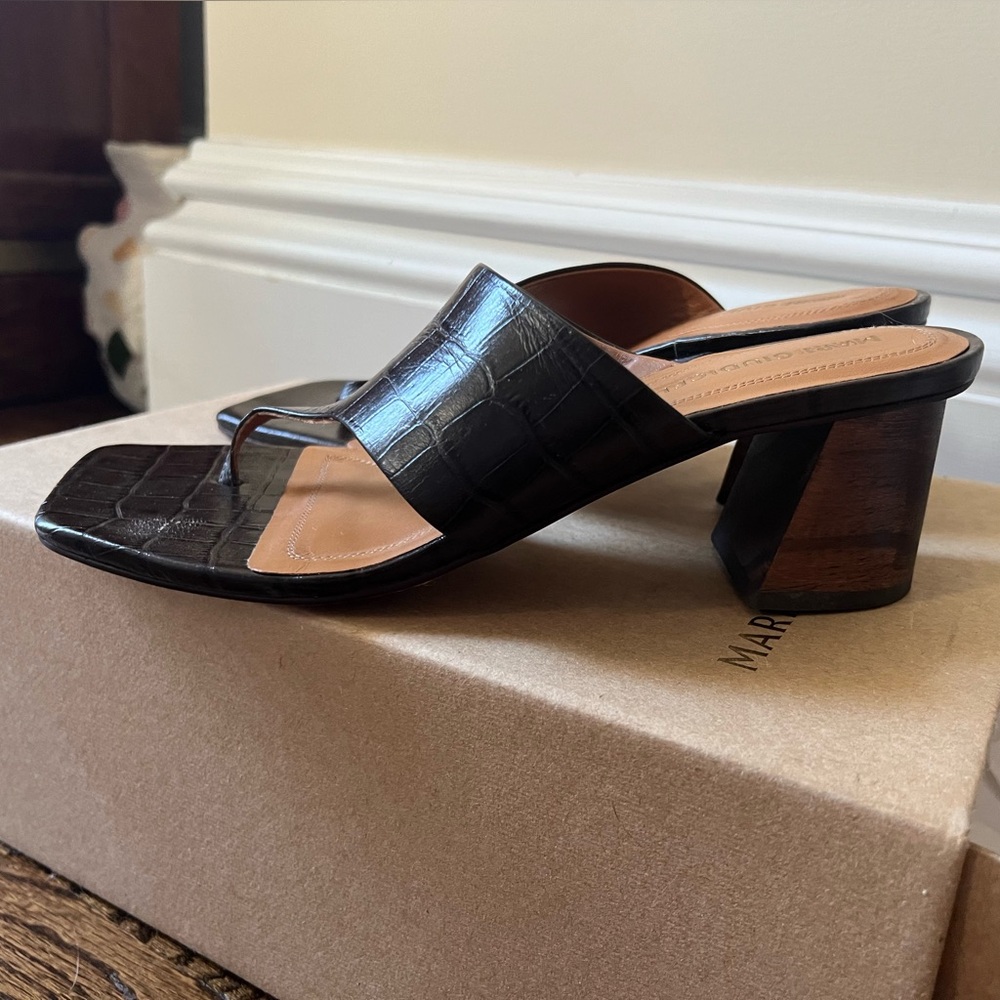 Mari Giudicelli Copa Sandal Size 38
